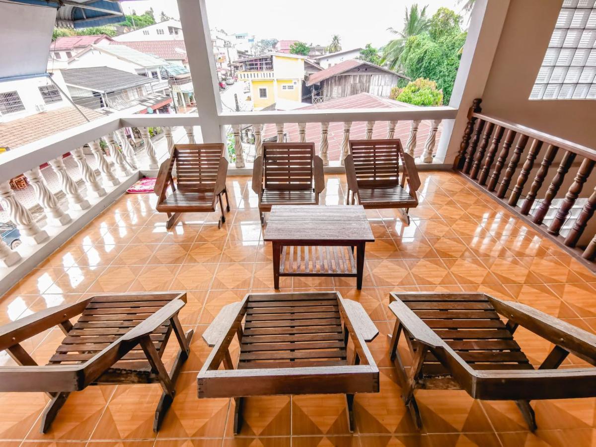 Sabaydee Guesthouse フアイサーイ郡 エクステリア 写真