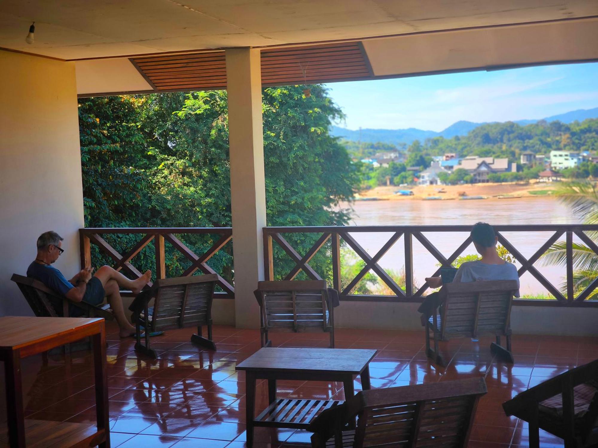Sabaydee Guesthouse フアイサーイ郡 エクステリア 写真